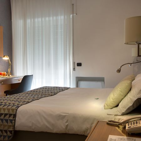 American Hotel Pozzuoli Esterno foto