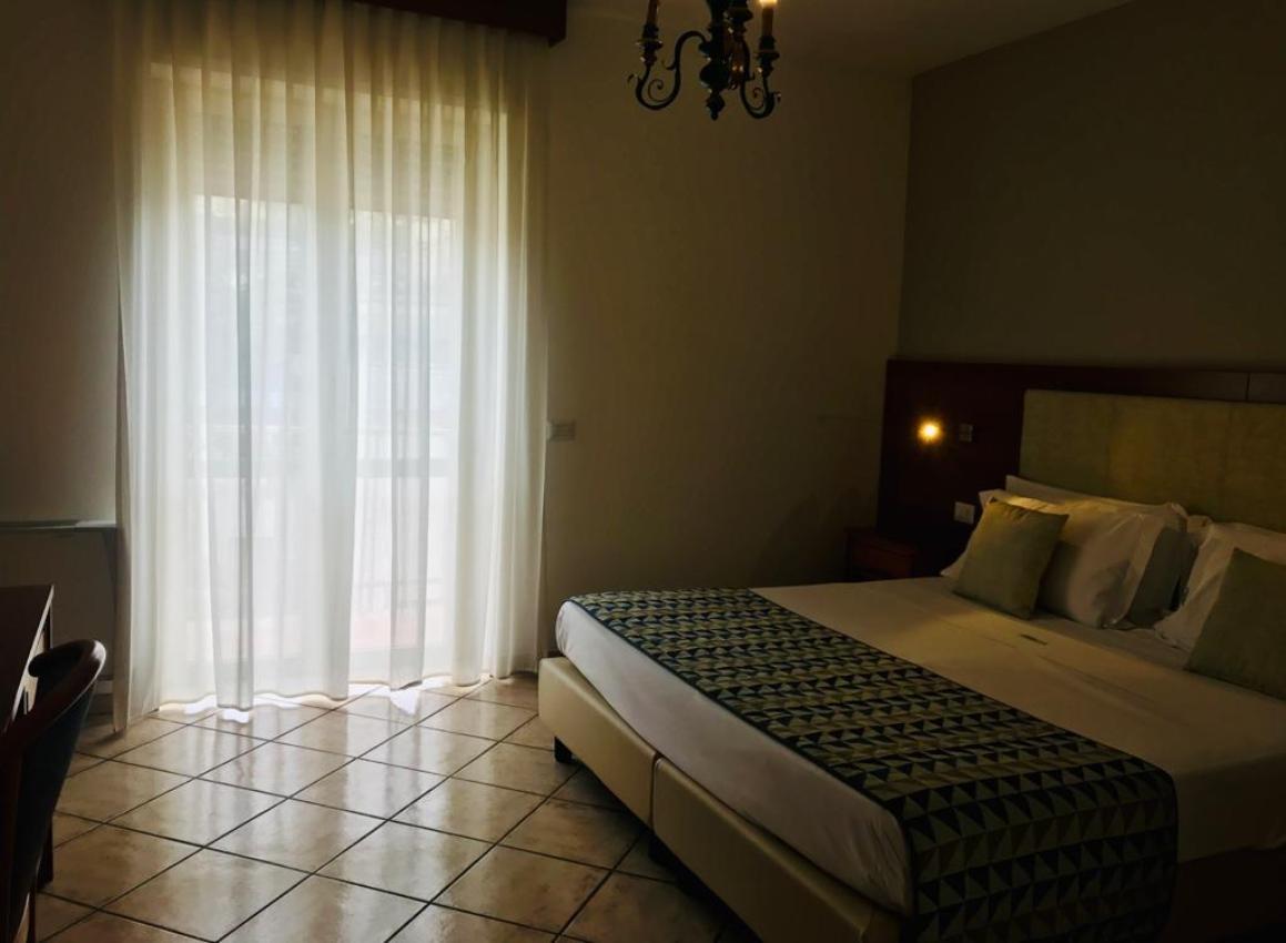 American Hotel Pozzuoli Esterno foto