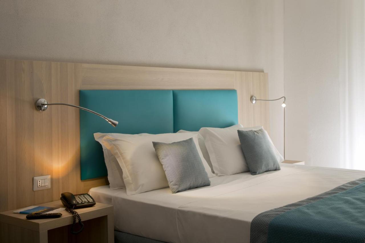 American Hotel Pozzuoli Esterno foto